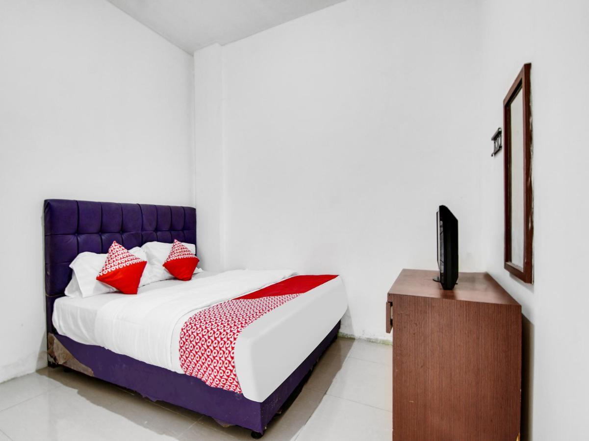 Oyo 90897 Hotel Sepupu Satria Pekanbaru Zewnętrze zdjęcie