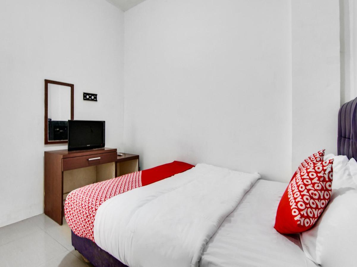 Oyo 90897 Hotel Sepupu Satria Pekanbaru Zewnętrze zdjęcie