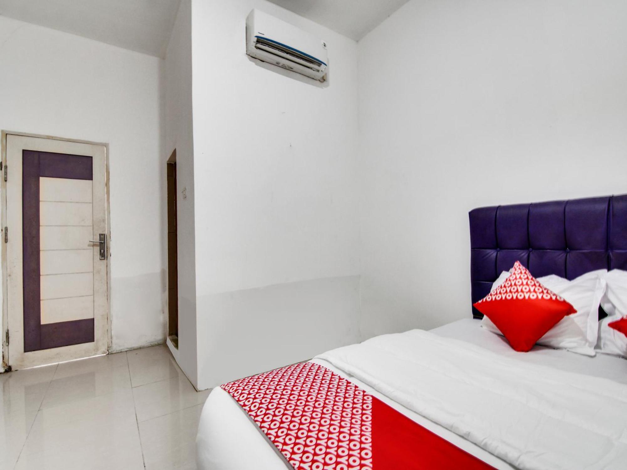 Oyo 90897 Hotel Sepupu Satria Pekanbaru Zewnętrze zdjęcie
