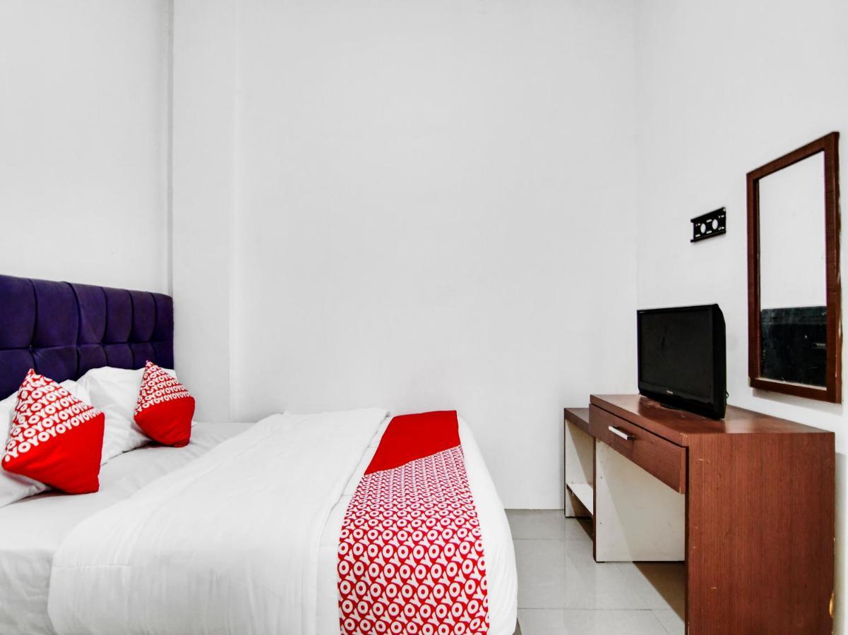Oyo 90897 Hotel Sepupu Satria Pekanbaru Zewnętrze zdjęcie